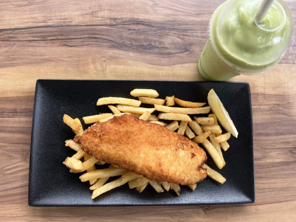 Ruff Ruff Reviews - Dog-Friendly Cafe - Coco's on the Lake, Currimundi - Fish and Chips