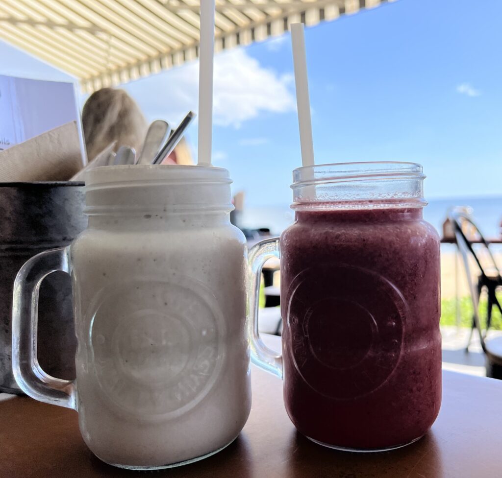Ruff Ruff Reviews - Enzo's on the Beach, Hervey Bay, Cafe - Shakes