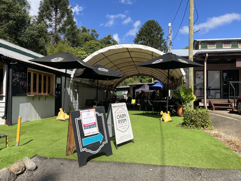 Ruff Ruff Reviews - Silverwood Cafe, Dayboro - Dog-Friendly Cafe - Outside view of cafe