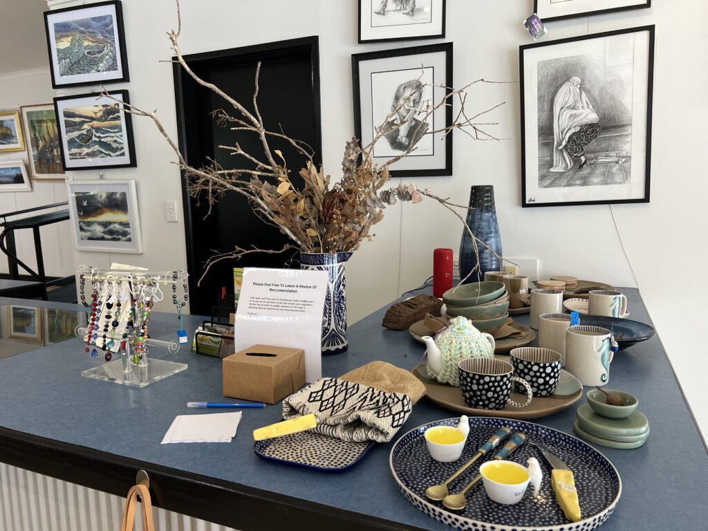 Ruff Ruff Reviews - The Little Blue Wren 2.0 Cafe - Monto - Art display