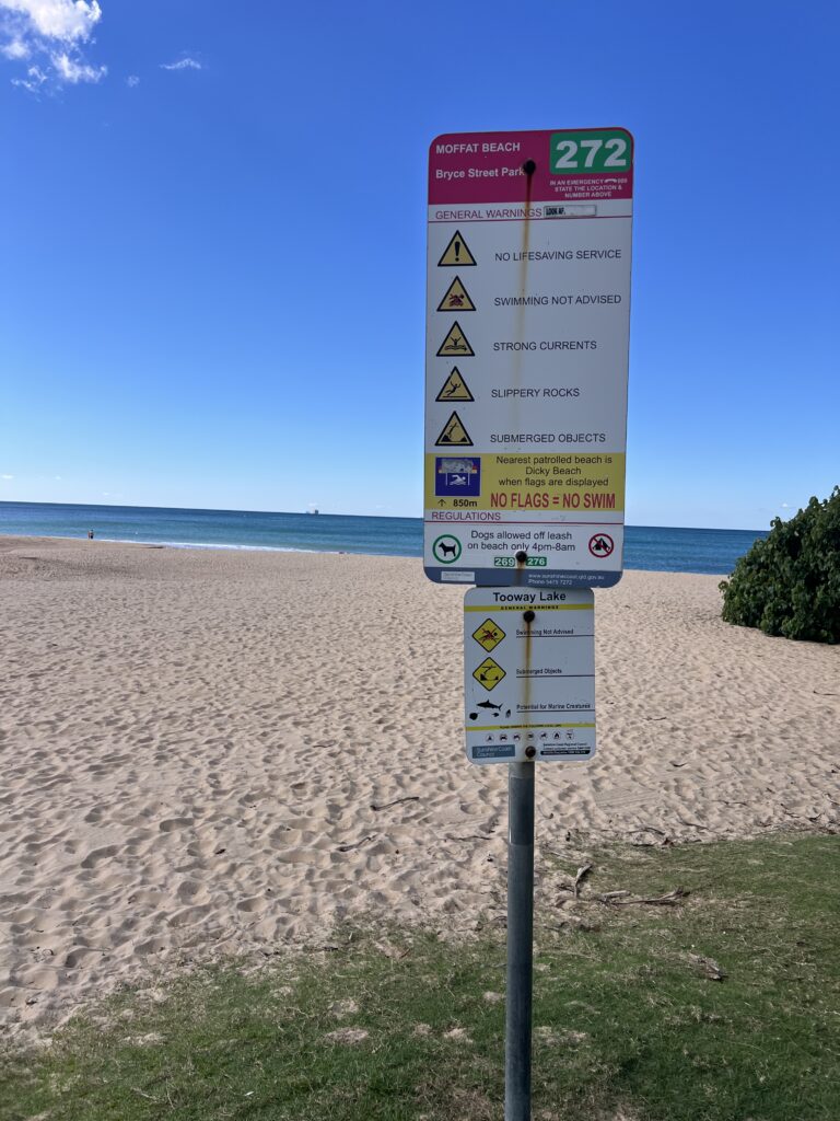 Ruff Ruff Reviews - Kingsford Smith Parade Foreshore - Dog Sign