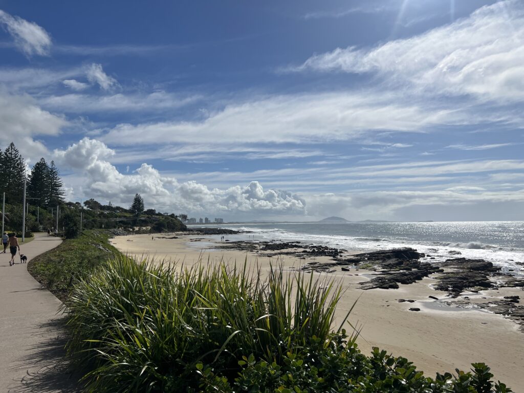 Ruff Ruff Reviews - Mooloolaba Foreshore Coastal Walk, Mooloolaba, Sunshine Coast - Beach views