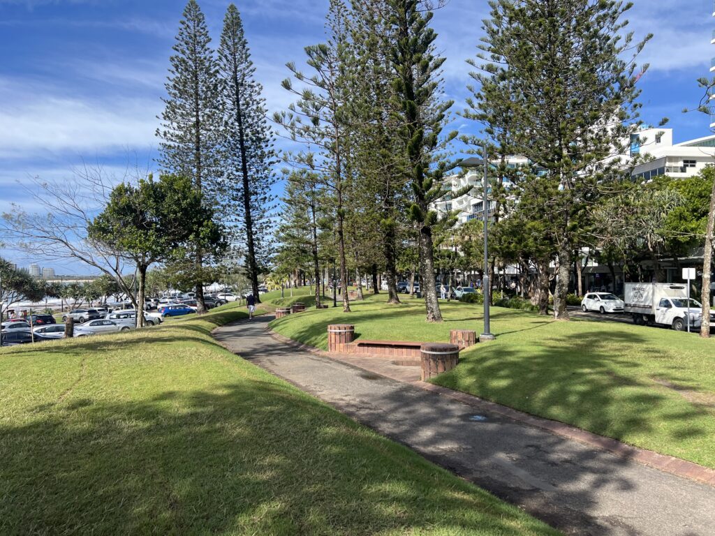 Ruff Ruff Reviews - Mooloolaba Foreshore Coastal Walk, Mooloolaba, Sunshine Coast - Parks