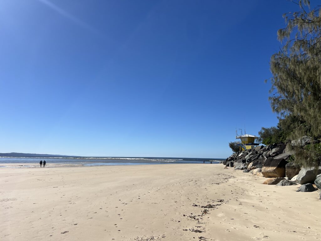 Ruff Ruff Reviews - Noosa Main Beach (Claude Batten Drive), Noosa - Beach views