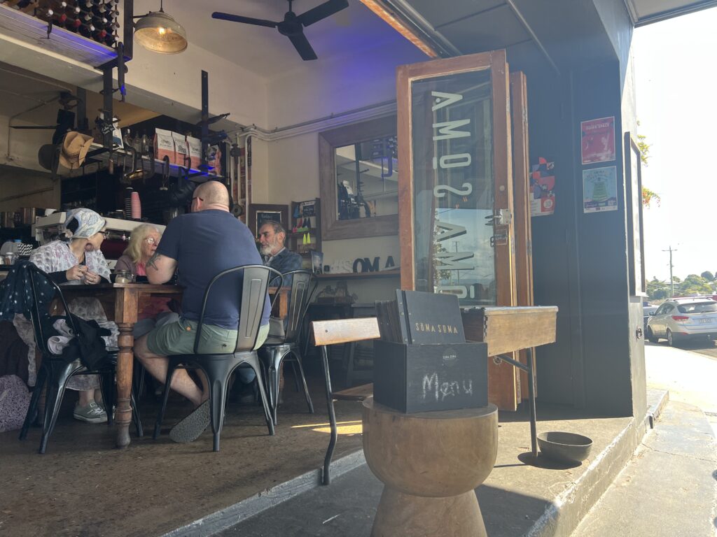 Ruff Ruff Reviews - SoMa SoMa, Gympie - Indoor views