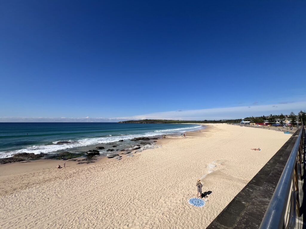 Ruff Ruff Reviews - Maroubra Beach Foreshore and Tekapo Memorial, Maroubra, Randwick - Beach views